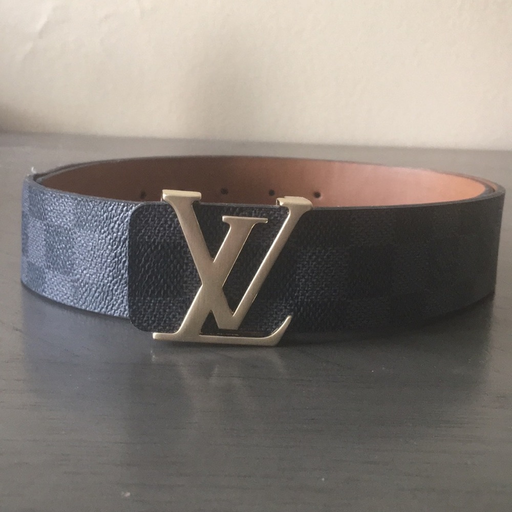 Louis Vuitton Belt Mens US 32-38. Read Description